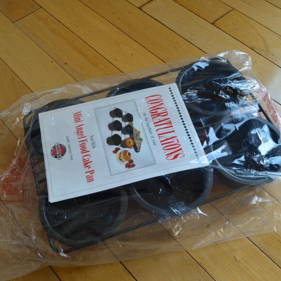 Norpro Nonstick Mini Angel Food Cake Pan Model No. 3975 NEW - Picture 9 of 14